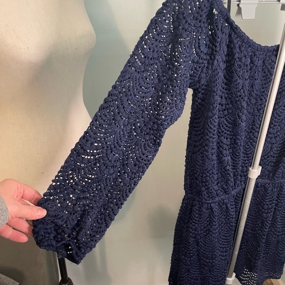 Lilly Pulitzer Scalloped‎ Shell Lace romper. Navy blue. Size medium - Picture 8 of 12